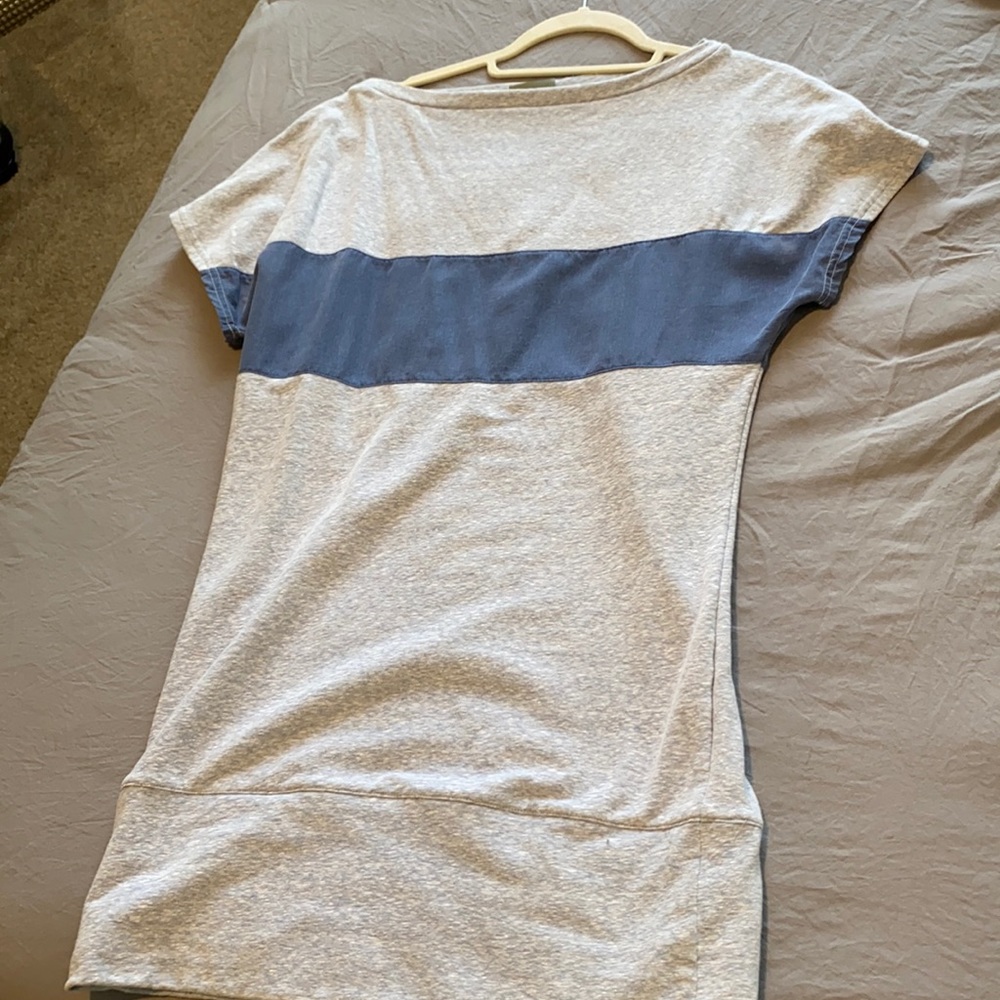 Athleta tunic, blue and grey, XS, great condition